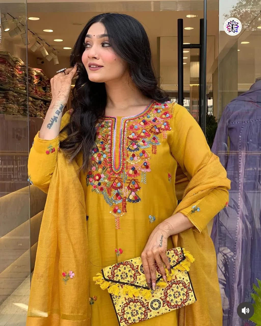 Mul Chanderi Thread Hand Work Kurti Bottom With Dupatta